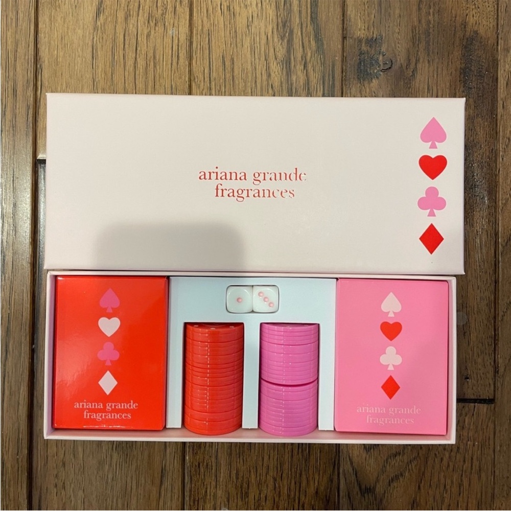 NWT Ariana Grande Poker Set